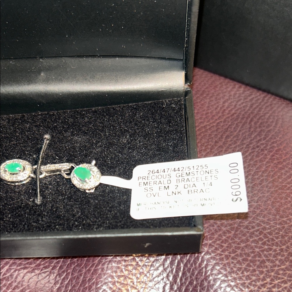 Macy Precious Gemstones Emerald Bracelet 7 1/2 in SS EM 2 DIA 1/4 OVL Send Offer - Picture 4 of 6
